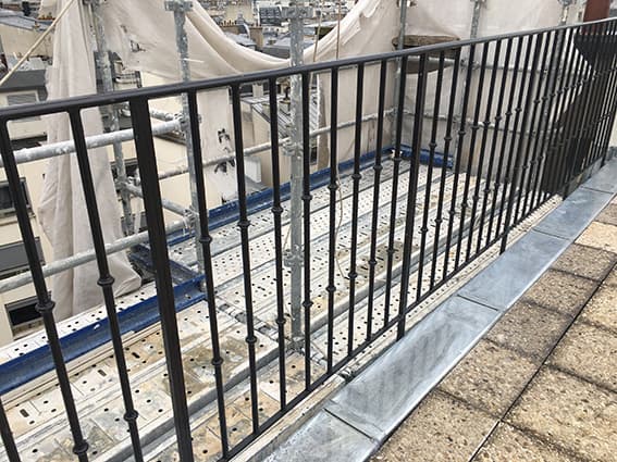 Balustrade, utsmykket rekkverk i støpejern - Thumbnail 2